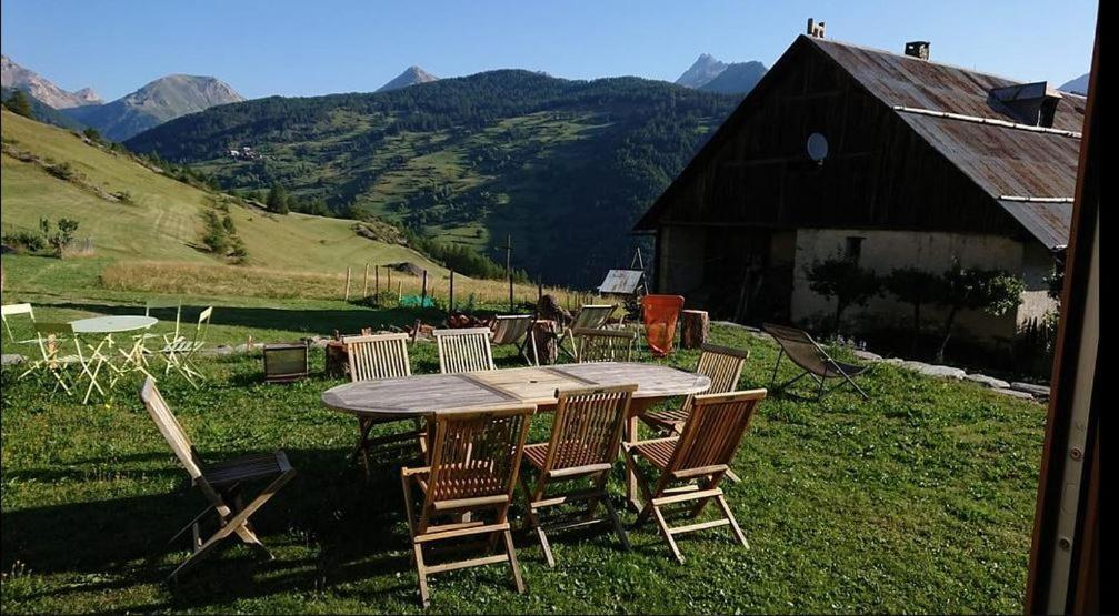 La Fruitiere - Gite D'Etape Et De Sejour Арвьё Экстерьер фото